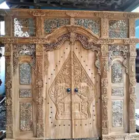 Gebyok ukiran jepara