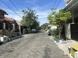 RUMAH HITUNG TANAH TENGGILIS MEJOYO DEKAT UBAYA  JEMURSARI RUNGKUT SUR