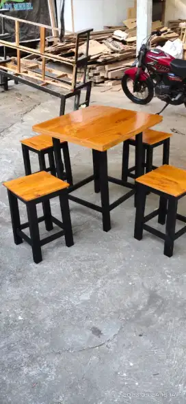 MEJA KURSI CAFE/WARMINDO