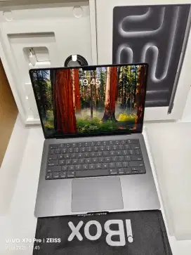 Macbook M3 pro 14-iNci 18/512gb bh 100% Cc 11 istimewa Resmi iBox