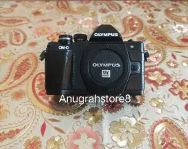 Camera Olympus OMD M10 Mark2 black with Lensa 1442R