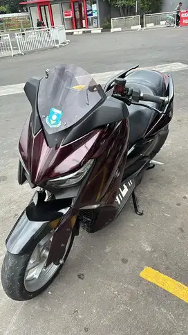 Xmax 2017 maroon