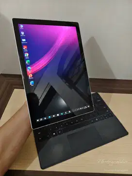 Microsoft Surface Pro  Prosesor Intel Core i5-7300U Gen 7 RAM 4GB DDR4