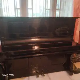 Piano Merk Ronisch Buatan Jerman