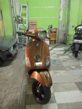 Vespa Piaggio LX125