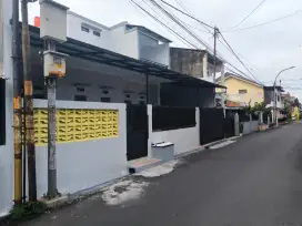 Disewakan rumah daerah margahayu