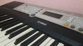YAMAHA PSR E-203