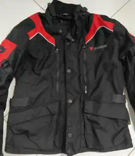 Dainese Tempest DDry jacket size 52/XL 90% good condition