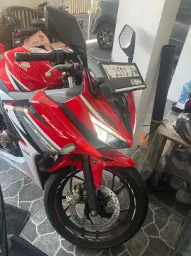CBR 150R 2018 merah plat L surabaya