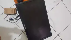 Smsung led monitor