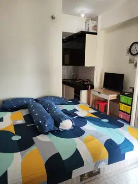 Disewakan bulanan apartemen puncak darmahusada full furnis