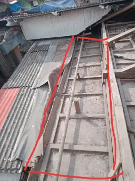 Tukang renovasi dan atap bocor