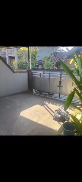 Disewakan rumah di jalan tukad yeh aye renon dekat ke sanur