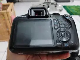 Kamera Canon 1300D