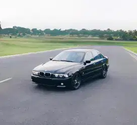 BMW E39 2003 | 520i Double Vanos | Low Km