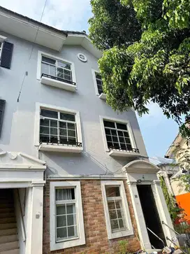 Jual murah rumah semi furnish