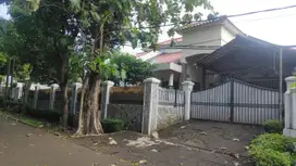Dijual Rumah Besar Daerah Duren Tiga Jakarta Selatan