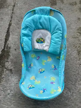 Tempat Duduk Mandi Bayi