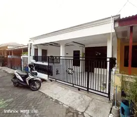 Rumah bersih minimalis di Minomartani Sleman