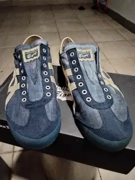 Sepatu Onitsuka Tiger MEXICO 66 PARATY
