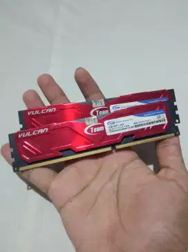 Dijual 2 keping Ram 4gb ddr3 2400mhz buat PC atau Komputer
