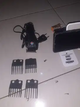 Mesin potong rambut (clipper)