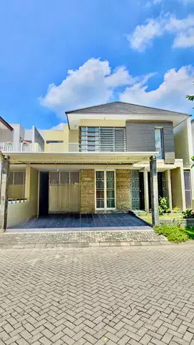 JUAL SEWA RUMAH THE GREENLAKE CITRALAND 4KT 2 LANTAI FULL FURNISHED
