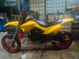 Kawasaki D-TRAKER  JOSSSSS