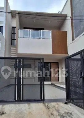 Dijual Rumah Baru Cantik Siap Huni Regensi Melati Mas Serpong