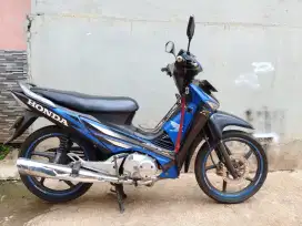 Honda supra x 125