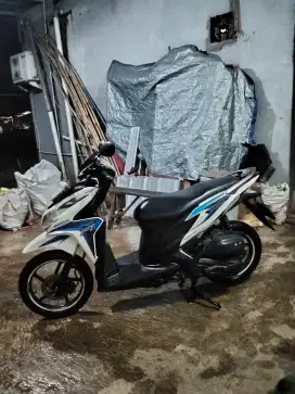 Jual Motor Honda Vario kzr 125cc