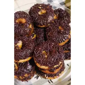 Donat lembut toping meses coklat home made