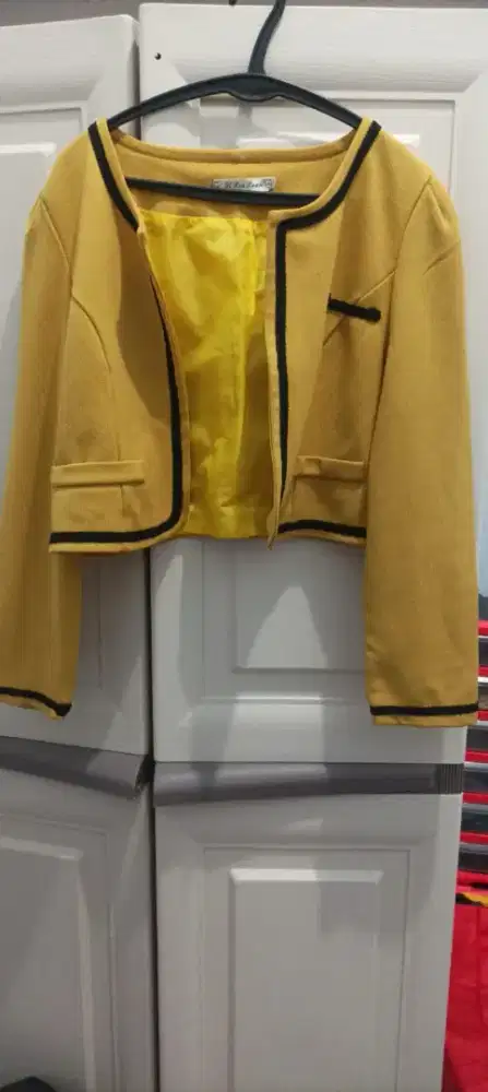 Blazer baju atasan kerja kantoran/berpergian