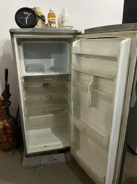 Lemari es 1 pintu