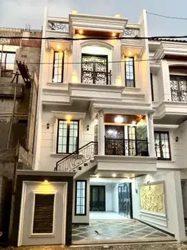 Dijual rumah 3 lantai siap huni di jl margasatwa pondok labu cilandak