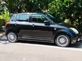 Suzuki Swift GT3 MT 2012 Istimewa