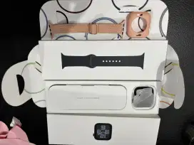 JUAL RUGI APPLE WATCH SE GEN 2 MIDNIGHT S/M 44MM GARANSI MEI 2026