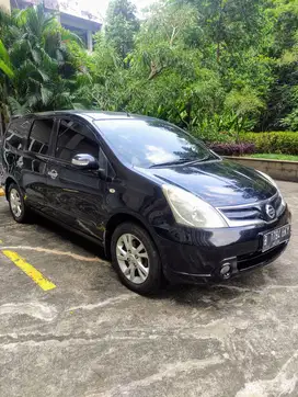 Nissan Grand livina 2011 Bensin