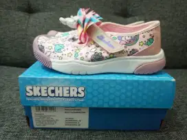 Sepatu Anak Skechers Size 26