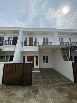 Take over 98 juta Rumah 2 lantai dkt kostrad cilodong depok