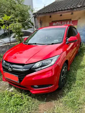 Honda HRV prestige 2016 sunroof jual cepat termurah