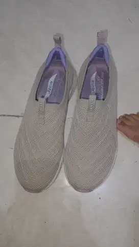 Skechers Skech-air arch fit ukuran 38.