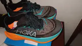 Jual sepatu running Hoka Mach X2 preloved bekas pakai baru 10 km