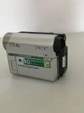 Handycame Sony DCR-HC52E