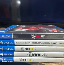 Jual ps4 slim seri 20