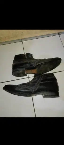 Dijual Sepatu Pantofel Kantor merk Crocodile Original