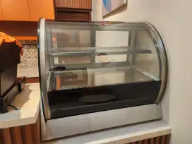 Bekas rasa Baru - GEA Cake Showcase Curved Glass - Display Kue 115L