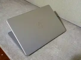 Laptop HP 14s-dq3xxx N4500 Ram 4 GB Ssd 256 GB Windows 10 Home Nominus