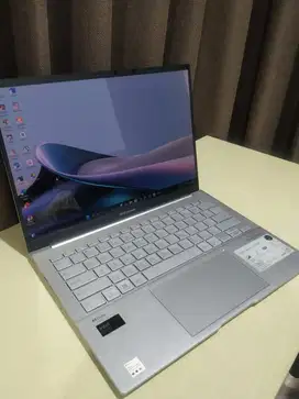 Laptop Asus Zenbook 14 Oled