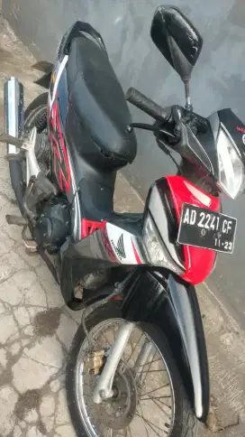 Supra125 2008 mesin istimewa masih mulus Sukoharjo